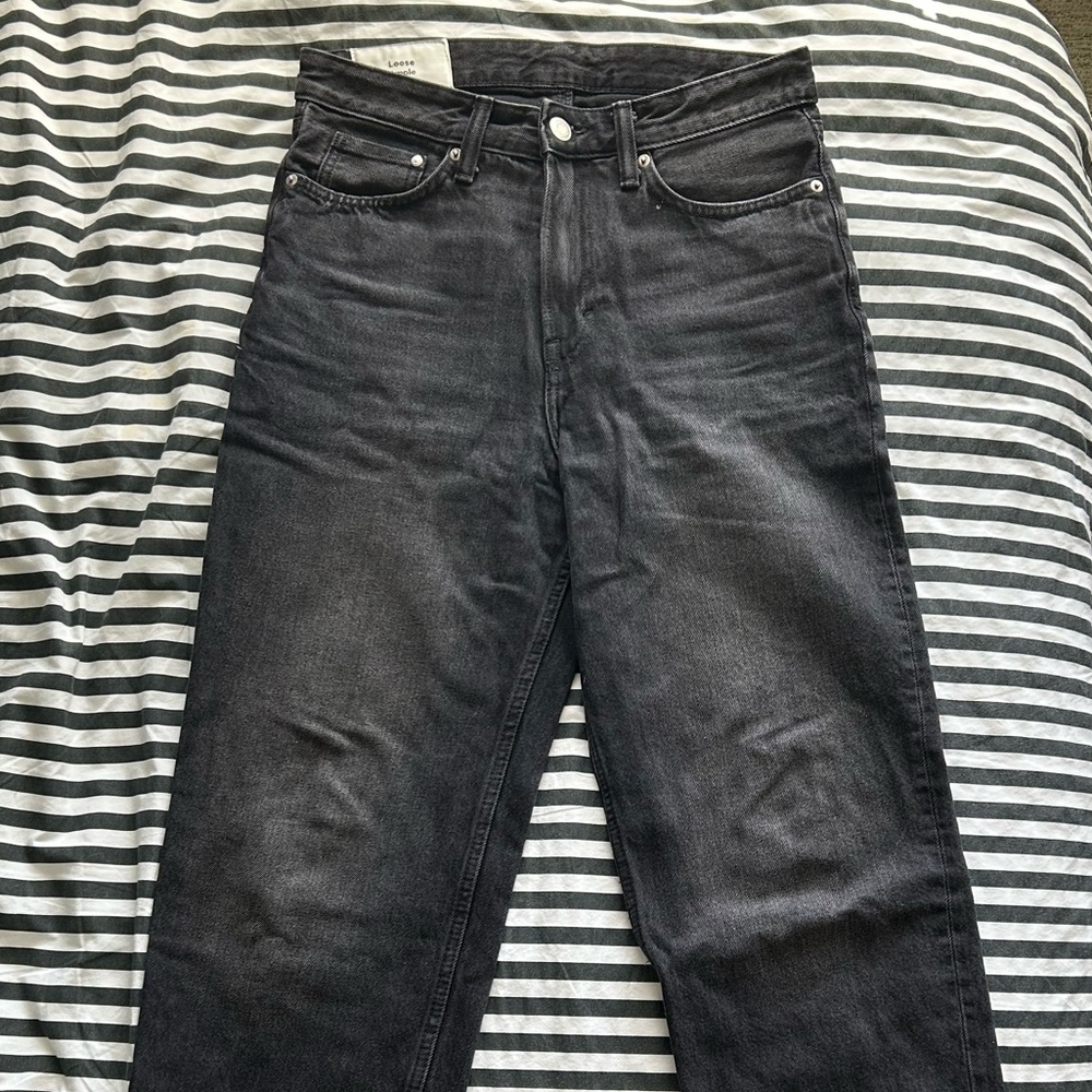 H&M Men’s Loose Fit Black Jean 30/32